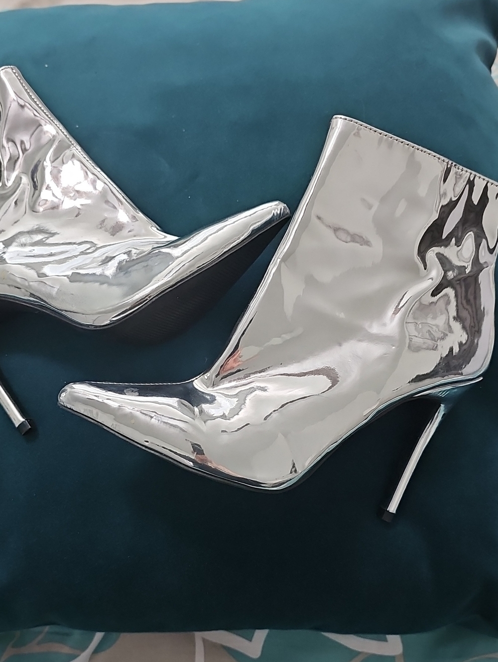 Wild Diva Silver Metallic Pointed Toe Stiletto Ankle Boots